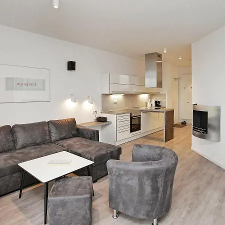 6 Person In Appartement *